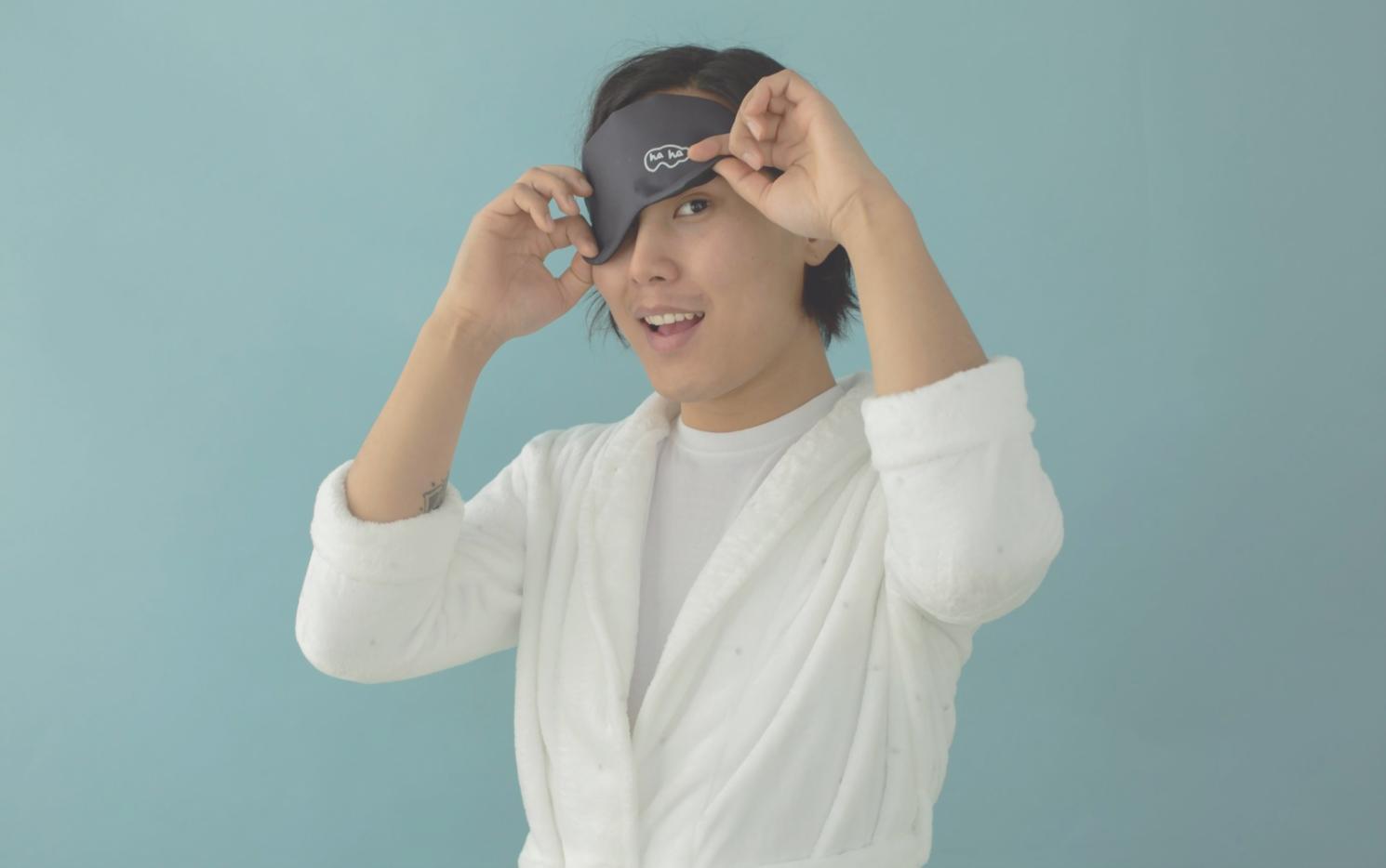 Sessione pratica di makeup con applicazione dei principi della teoria del colore